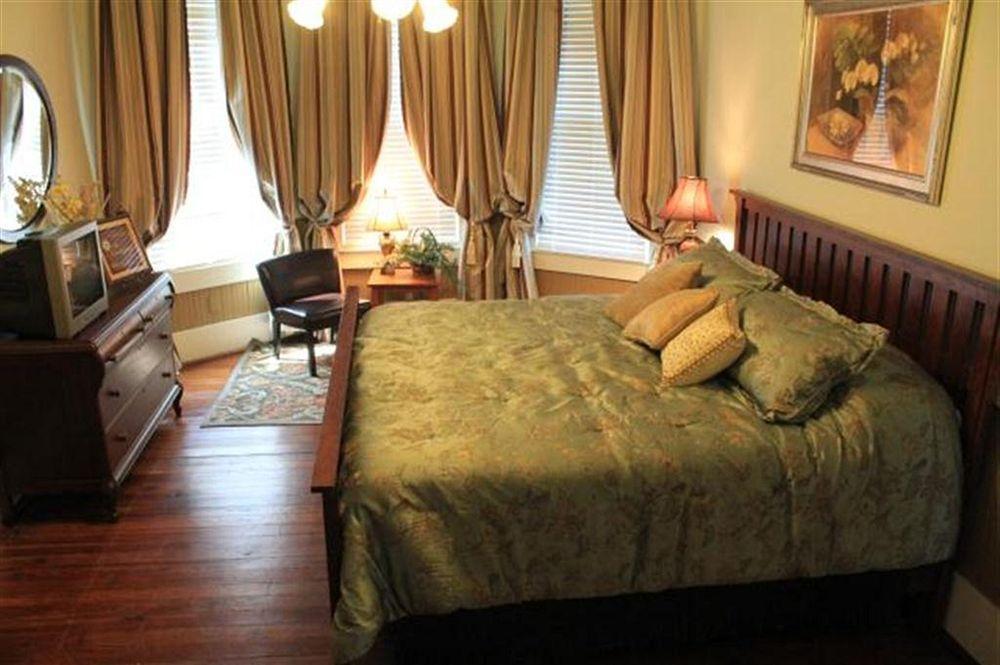 Carroll House Bed & Breakfast Bay St. Louis Exterior photo